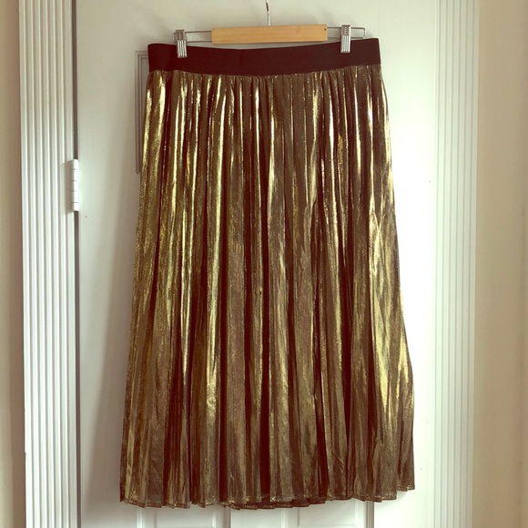 Lane Bryant Dresses & Skirts - NWT Metallic Gold Pleated Skirt